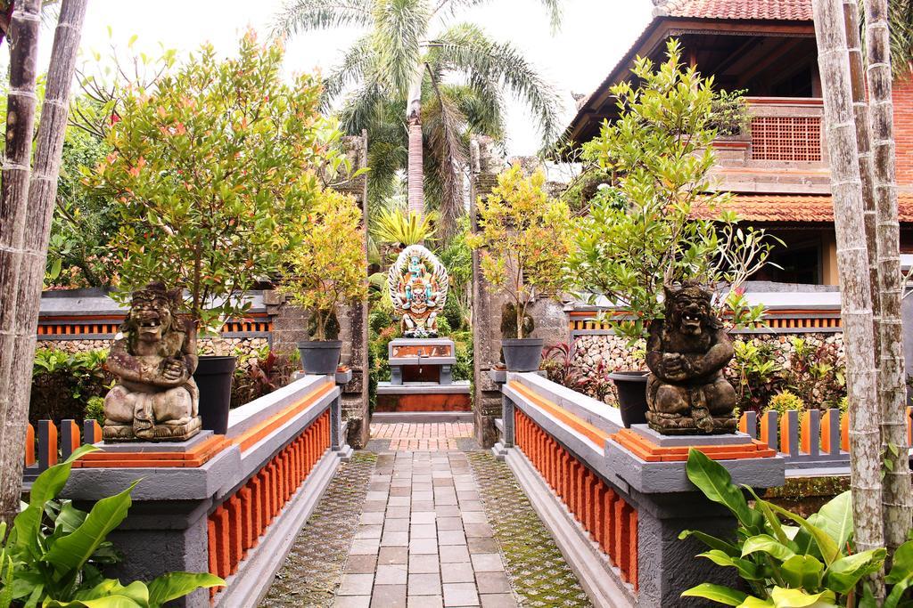 Dewa Bharata Bungalows Ubud Buitenkant foto