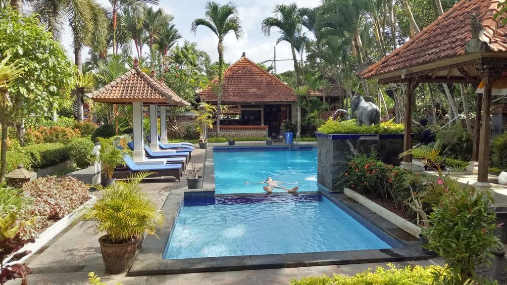 Dewa Bharata Bungalows Ubud Buitenkant foto