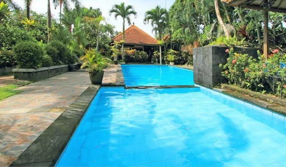 Dewa Bharata Bungalows Ubud Buitenkant foto