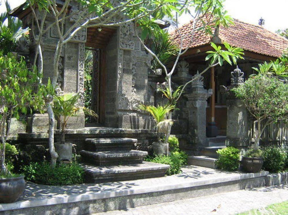 Dewa Bharata Bungalows Ubud Buitenkant foto